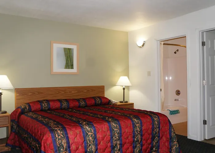 Lake Marina Inn